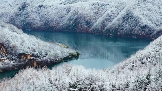 商洛2025年冬初雪
