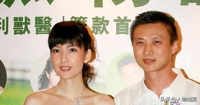 被戴8次绿帽子，3次被捉奸在床，这就是我们“玉女”守卫的爱情