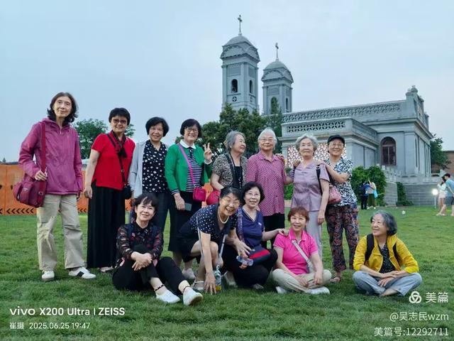 北京开国将军后代合唱走进古城大同，探寻历史足迹，感受文化魅力