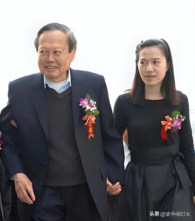 杨振宁妻子翁帆自白：为了丈夫的身体，我16年来都是早睡早起