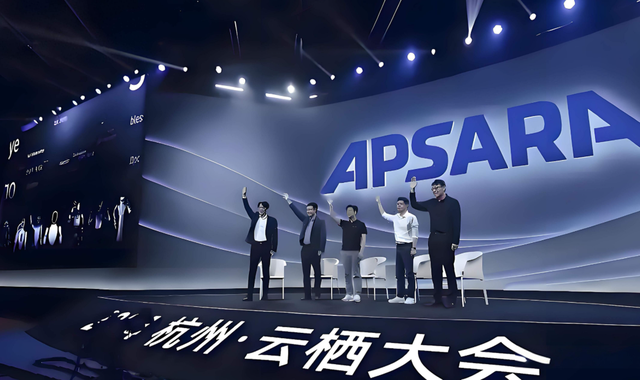 黄仁勋看中的万亿赛道，阿里正式入局急组新军，AI将走进现实世界