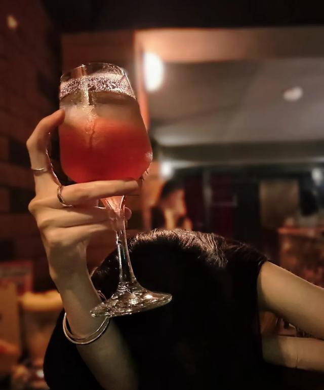 纪委查违规饮酒!公职人员别慌,这3种情况完全没事?