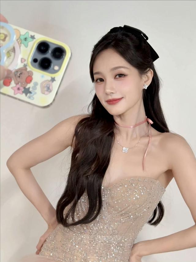 美图福利(17)，林允、杨幂、卢昱晓、宋雨琦、李一桐、孔雪儿