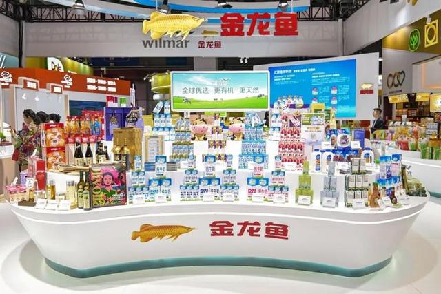 新加坡总理公开支持高市后，被罚18亿账单的金龙鱼，凉得更快了