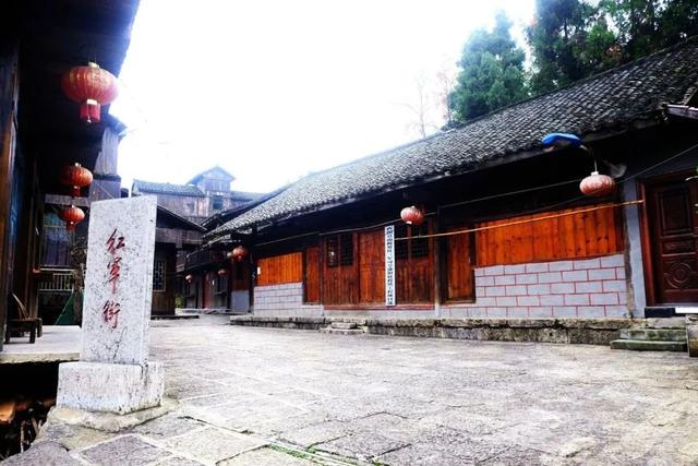 跟着小志游文化重庆 | 酉阳秘境：在武陵腹地，触摸千年文脉与地质史诗