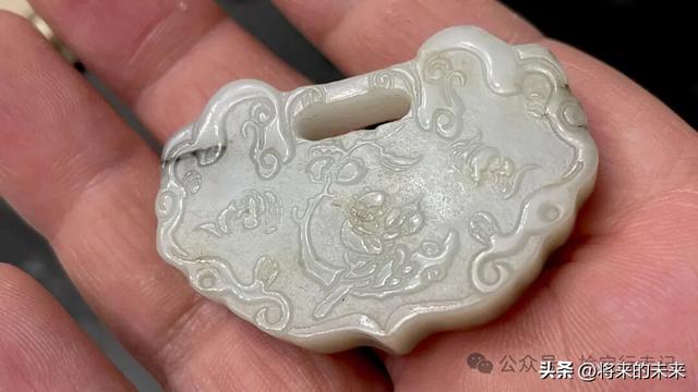 北京废品站“捡宝”，满满一大堆，还藏了一个白玉锁