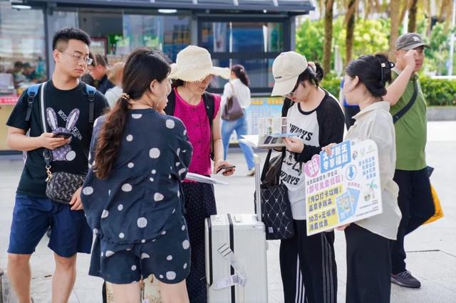 开学季 | 海口五大站点热情迎新 青春启新程！