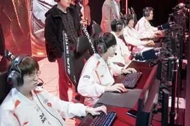 T1以3-1击败TES，拿下沙特杯冠军！宙斯压制369，Gumayusi杀疯了图片