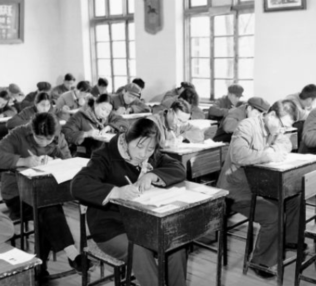 78年调他做北京市委书记，他向华国锋抱怨：我在天津屁股还没坐稳