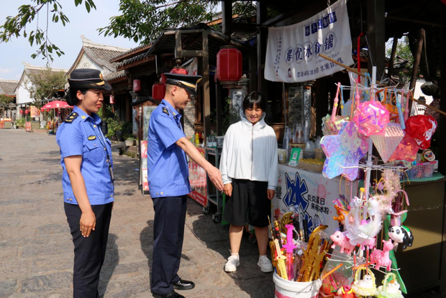 279万人 31亿元 西昌火把节文旅盛宴点燃经济新引擎