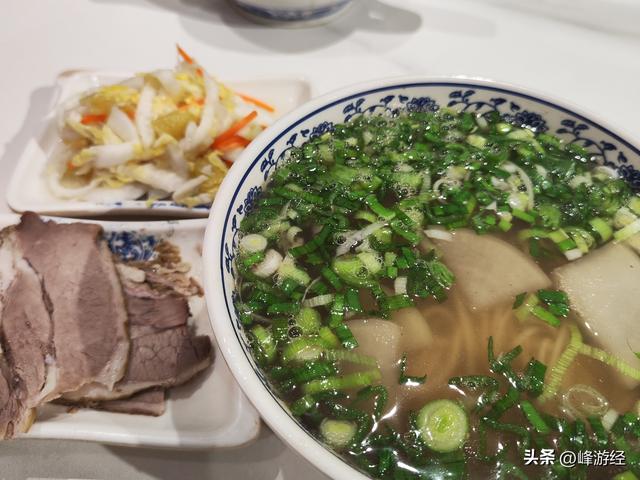 兰州第一餐，从一碗牛肉面开始
