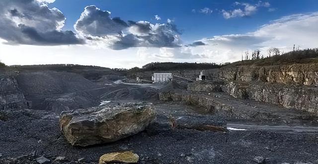 日本各界担忧日本前途