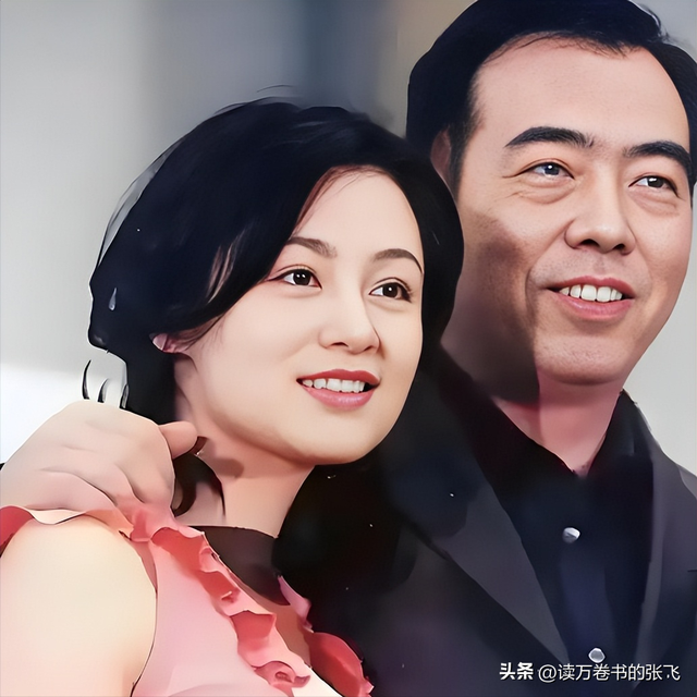 长得太美被导演占为己有，4年后生下大明星儿子，17岁就成男一号