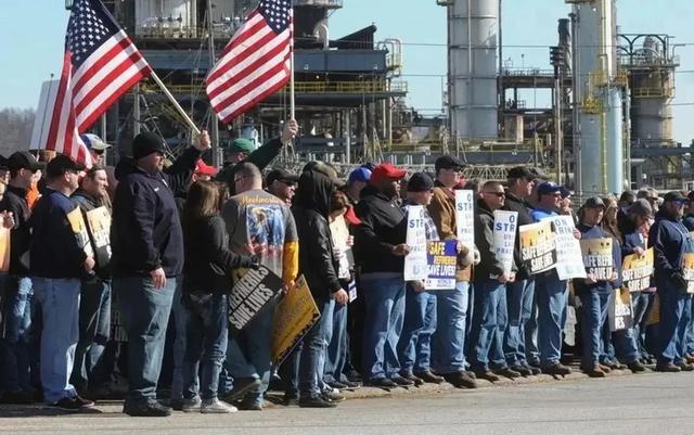 美国不肯当老二？中美博弈进入白热化阶段，美霸权或将逐渐瓦解