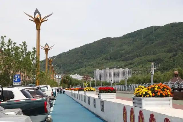 吉林省有一座原生态避暑小城,比大连干净比丹东凉爽适合旅居小住