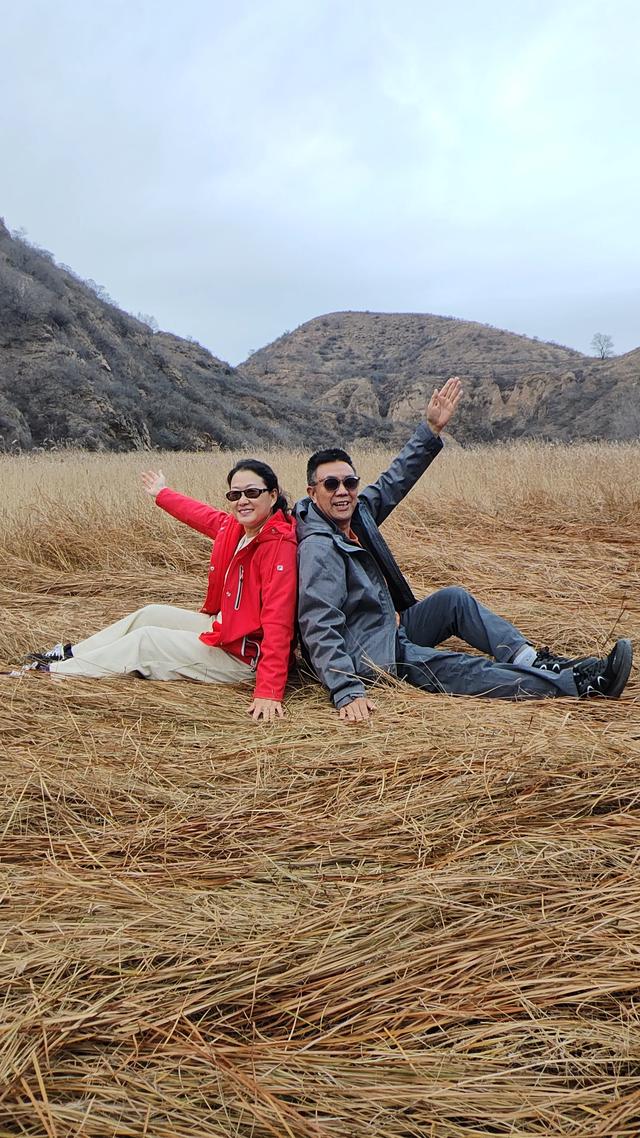 宣化瓦窑头水库芦苇成片,水天一色值得观看