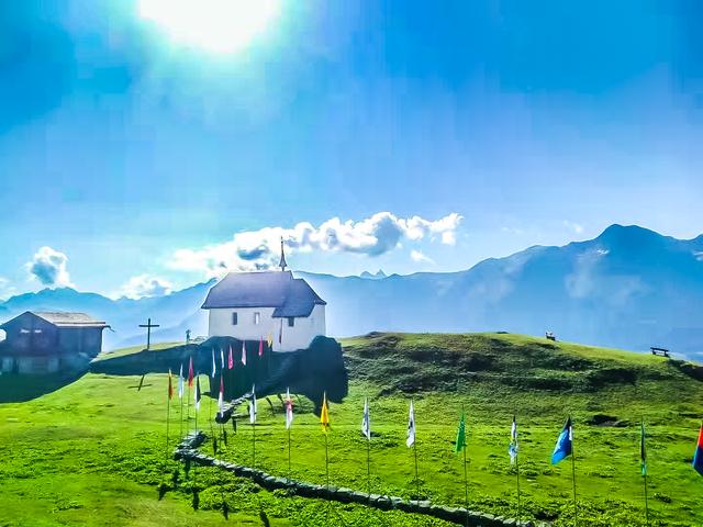 瑞士阿莱奇冰川徒步｜站在巨大冰川前那一刻，我知道什么叫震撼