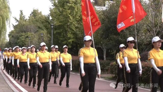 武夷山水绘就活力画卷 步履崇阳享秋日美景