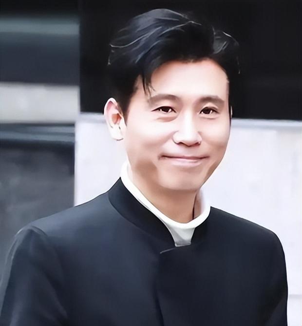 颜丙燕官宣恋情仅2天，李乃文甩掉大黑锅，原来辛柏青真没说错
