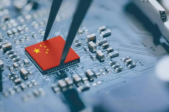 西方还在争论制裁，中国已悄然锁定胜局：10万吨镍储备震撼全球