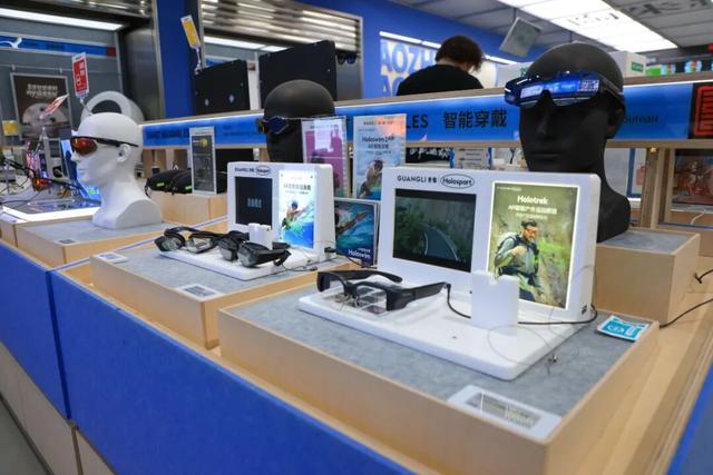 新潮的商场很多，但石景山这个您可能真没来过——