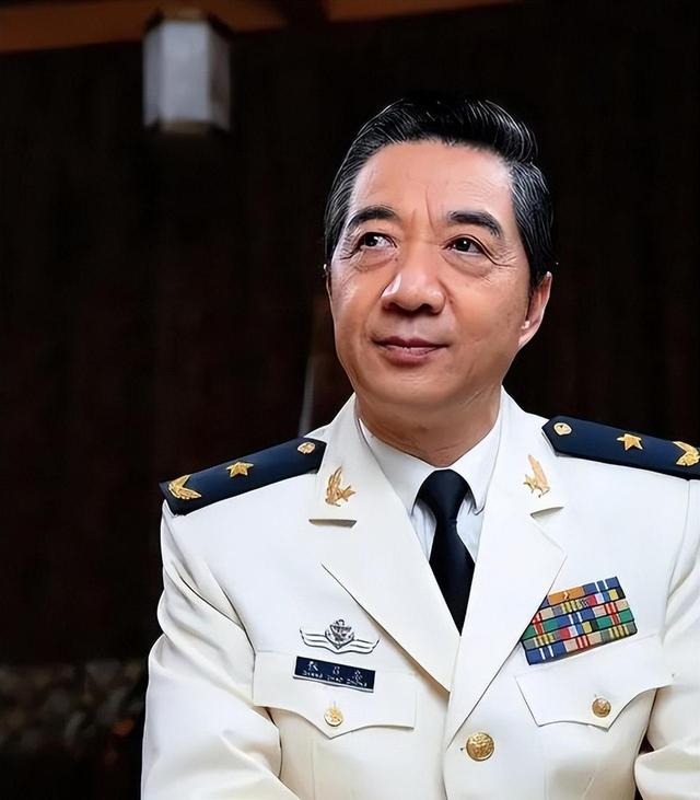 2100枚核弹24小时待命，张召忠曾发出警告：一旦开战，无处可逃