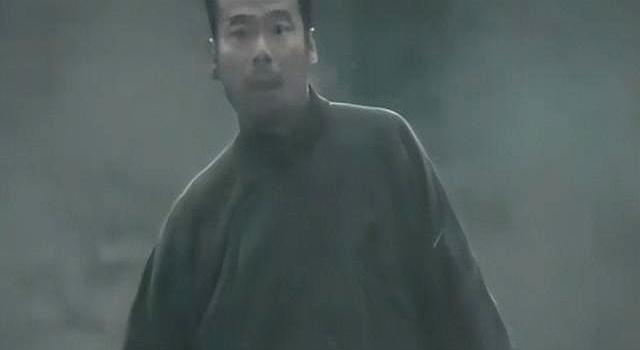 父亲是著名导演！他却“窝囊”25年没人理，直到遇54岁迟暮才大火