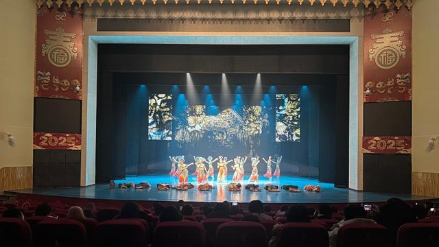 全国·新疆旅行商大会考察团打卡和田旅游景点