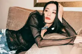 十九岁拍全裸写真？20岁一脱成名，性感女神舒淇的成名之路图片