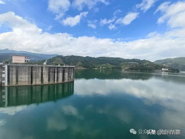 治愈系的湖光山色，皆在这片美丽的山水！