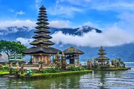 旅游文案，高级感朋友圈，干净治愈，一路风景一路心情，旅行配文图片