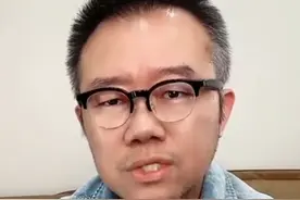 涂磊澄清小9岁妻子去世传闻，直言很扯，夫妻俩带女儿度假很幸福图片