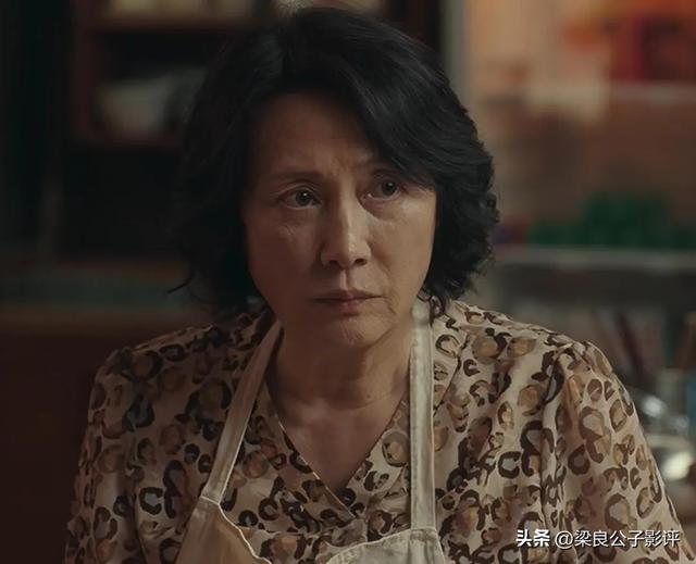 《四喜》中，比建奇妈更讨厌的角色是谁？