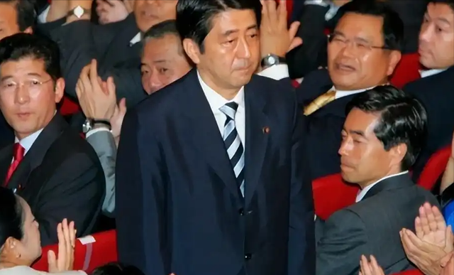 战犯家族掌控日本政商，高喊“夺岛控渤海”！真敢重走侵略老路？