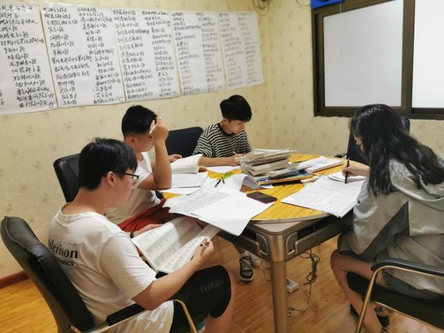 录取结果查到了：冲稳保，我们真的冲上了！却后悔了