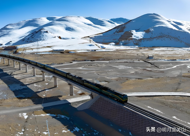青藏铁路给藏族人民带来什么？这条铁路带来了远方的风