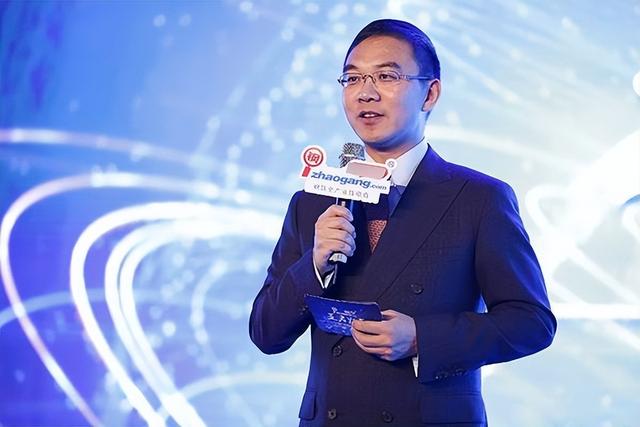 前央视主持人郎永淳，沦为阶下囚，刑满释放后，如今过得怎样？