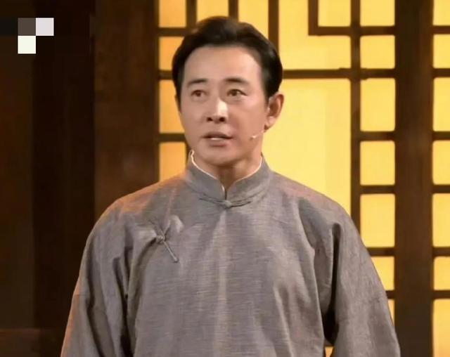 央视文艺晚会落幕：4人零差评，2人升咖，1人翻红，只有他被骂惨