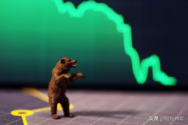 A股：突然放天量近3.2万亿冲高跳水大跌68点3大原因，接下来怎走