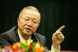 曾仕强先生预测台湾会以意想不到的方式回归与马英九先生访问大陆图片