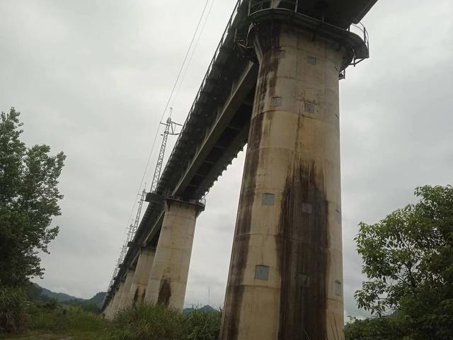 端阳喜伴小溪河，独有诗心迷远足——徒步小溪河散记（三）