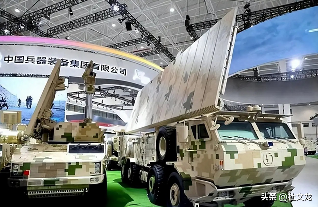 专治无人机蜂群！中国“飓风-3000	”微波武器	，3公里内一扫而空