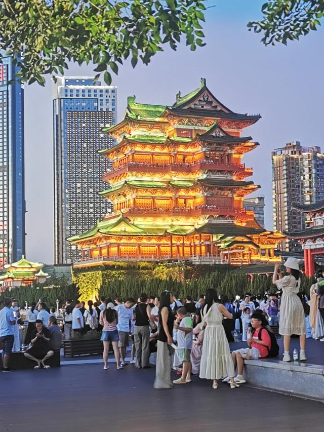 南昌深度游第二天，为什么非得去滕王阁，滕王阁有什么