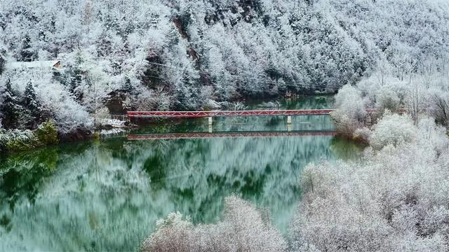 商洛2025年冬初雪