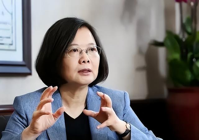 事态严重了，日本连开3枪，蔡英文已离岛，解放军通牒发往东京