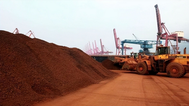 普京支持中国出手，日本制造链遭重击，特朗普快速变脸不敢硬碰