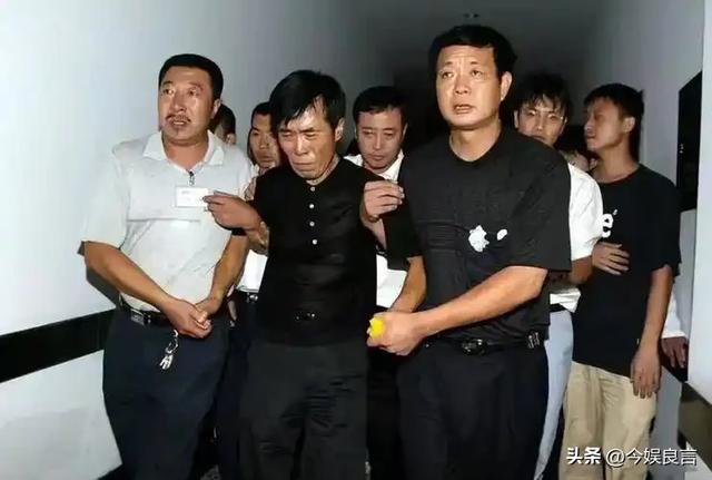 贪财又好色，德不配位的几位老艺术家，晚节不保一点都不冤