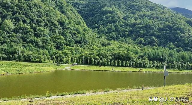 这5个宝藏避暑地，白天耍水、晚上盖被子，本地人都私藏！