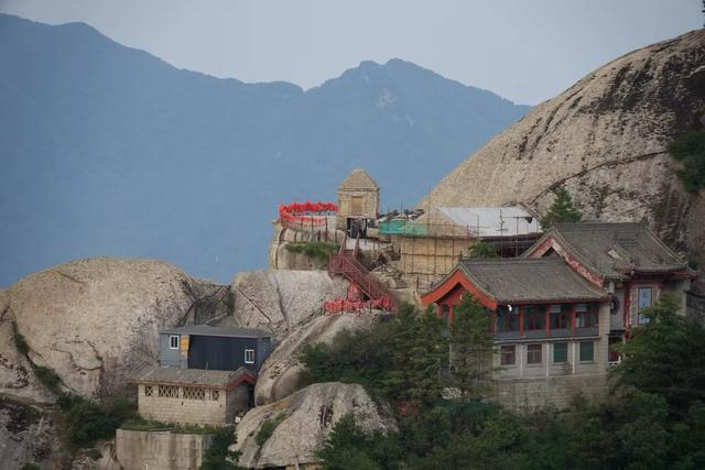去了一趟华山旅游，发了朋友圈，以为有人点赞，结果尴尬了！