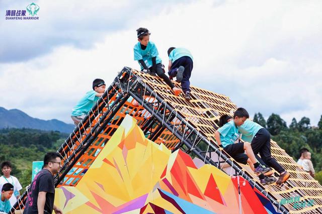 热血勇气之战！2025“滇峰战象”小勇士越野障碍挑战赛昆明站完赛收官！